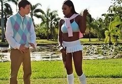 Round Ass Ebony Twerking At Golf Court