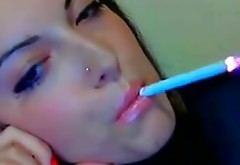 Lipstick And Smoking Fetish Teen Webcam